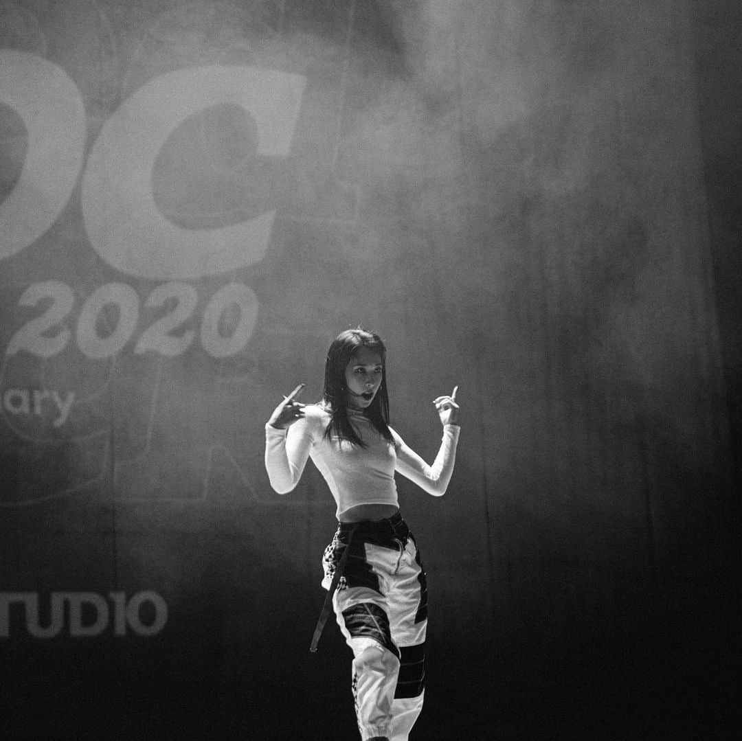 MINA MYOUNGさんのインスタグラム写真 - (MINA MYOUNGInstagram)「FBDC 2020 | Judge show  ___Dancing on the stage, alive #minamyoung #fbdc2020」1月19日 16時42分 - minamyoung