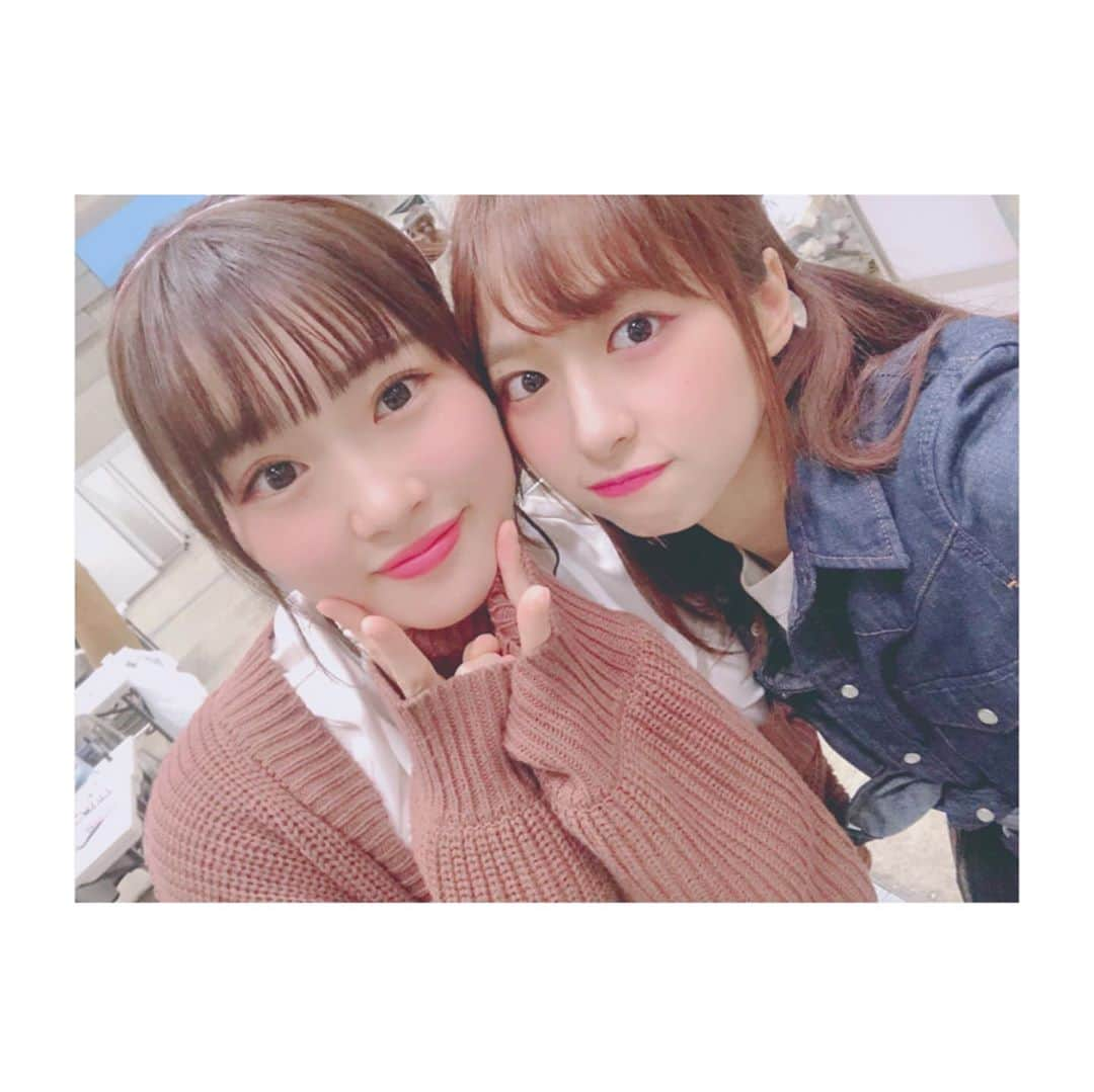 橋本陽菜さんのインスタグラム写真 - (橋本陽菜Instagram)「11月。 * 終わり見えてきましたね😂😂 普通車免許とったどぉぉぉぉー🚗 * 11/4 握手会 11/6 チーム8 #雫公演 11/14~18 ベトナムハノイ絆駅伝イベント(?)時差あって分かんなーい🤭 11/20 ハロートレーニングin福井 * ･握手会では #鷹ガール としてばっちりホークス愛を広めてきました❤️ あとはずっと会いたかった#STU48 の#信濃宙花 ちゃん💓そして会いたみが増してたずんちゃん(#山根涼羽 ちゃん)💓 ･ホークス会結成❤️❤️#吉田華恋 ちゃんと#川原美咲 ちゃんと3人で👏エリアの関係もあってなかなか私がホークスのイベントには参加出来ないけど…ホークス愛は誰にも負けません❤️🙋‍♀️ ･初海外イベント！！🌏ここまで来てくれるの？っていう思いがありましたね(笑)来てくださった方ありがとう🙌そして#SGO48 のかわいいかわいい#Sunny ちゃん💓｢MAXがんばります！｣が口癖です🧒 ･ハロートレーニングin福井！本当は活動中の写真も載せたかったけど、どうしてもトリミングが上手くいかず断念😂お昼は#ヨーロッパ軒 さんの#ソースカツ丼 で幸せでした😍用意してくださった方ありがとぅぅぅぅー😙 ･そして実はぎょうちゃんとあいりたんの舞台を見に行きました😊ぎょうちゃんの綺麗なダンス、あいりたんの迫力ある歌声、2人とも素敵でした🤩🤩 * #AKB48 #チーム8 #富山 #チームK #はるpyon #橋本陽菜 #橋本陽菜を広める」1月19日 16時53分 - 48pyonz_toyama