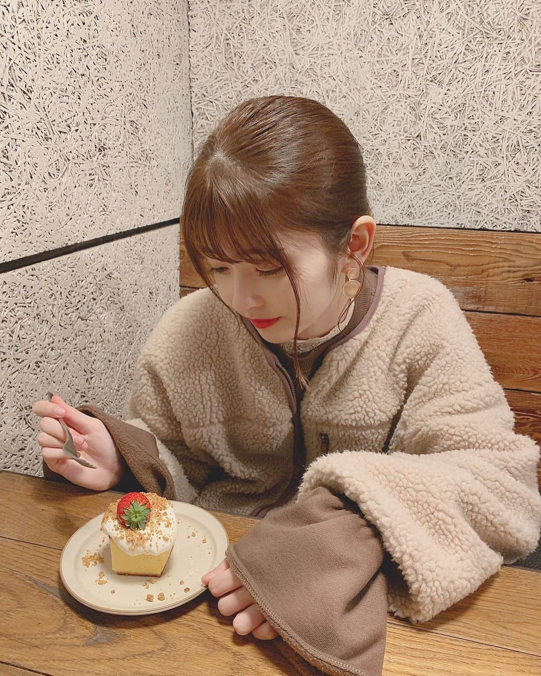 のインスタグラム：「. 好きなスイーツなんですか🥺❣️」
