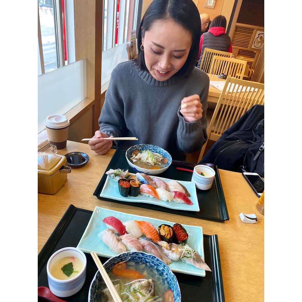 林唯衣さんのインスタグラム写真 - (林唯衣Instagram)「待ちに待った北海道でのBリーグオールスターゲーム！！！！楽しかったー、終わってしまってもうなんか寂しいー！いつもはなかなか見られない選手たちの楽しそうな笑顔やわちゃわちゃした姿、各チームのマスコットが勢揃いしたおかげで可愛いが大渋滞したり、普段とは違う各チームのSNSの更新だったり楽しいだらけであっという間すぎたーーーたくさんの再会もあって大充実、お祭りって良いね。来年は沖縄開催！大好きな安室ちゃんの故郷。泡盛がぶのみする準備を今日からはじめましょうかねっ。イヒヒ☺️🏀🌴　#Bリーグオールスター」1月19日 17時13分 - yui__hayashi