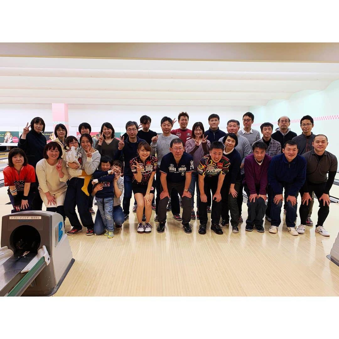 浅田梨奈さんのインスタグラム写真 - (浅田梨奈Instagram)「岡谷市役所ボウリングクラブ様🎳✨ 4回目となる交流会🌈 今年もお招き頂きありがとうございました🧡 ボウリングの魅力、楽しさ、奥深さ 少しでも感じて頂くとともに レベルアップを目指して ボウリングに触れ合っていただけることは 私たちプロボウラーにとっても とても嬉しいことです また5回目の交流会を楽しみにしております💚 交流会の後のチャレンジマッチでも 地元の方々とお会いできて とても楽しい時間となりました スポルト岡谷様 岡谷市役所ボウリングクラブ様 本当にありがとうございました✨  #ボウリング #プロボウラー #浅田梨奈 #女子アスリート #岡谷市役所ボウリングクラブ #スポルト岡谷 #リニューアル #アメリカンレトロ」1月19日 17時38分 - asdrn528