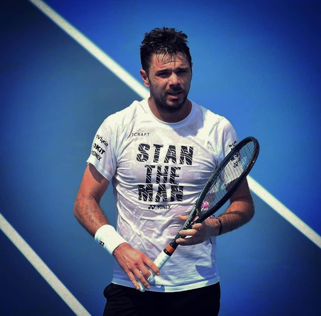 スタニスラス・ワウリンカさんのインスタグラム写真 - (スタニスラス・ワウリンカInstagram)「Don’t limit your challenges. Challenge your limits ! ♟🔑⚡️🎾💥🏃🏻‍♂️💦🖤 #trusttheprocess #pushyourself #enjoy #hardwork #fun」1月19日 17時47分 - stanwawrinka85