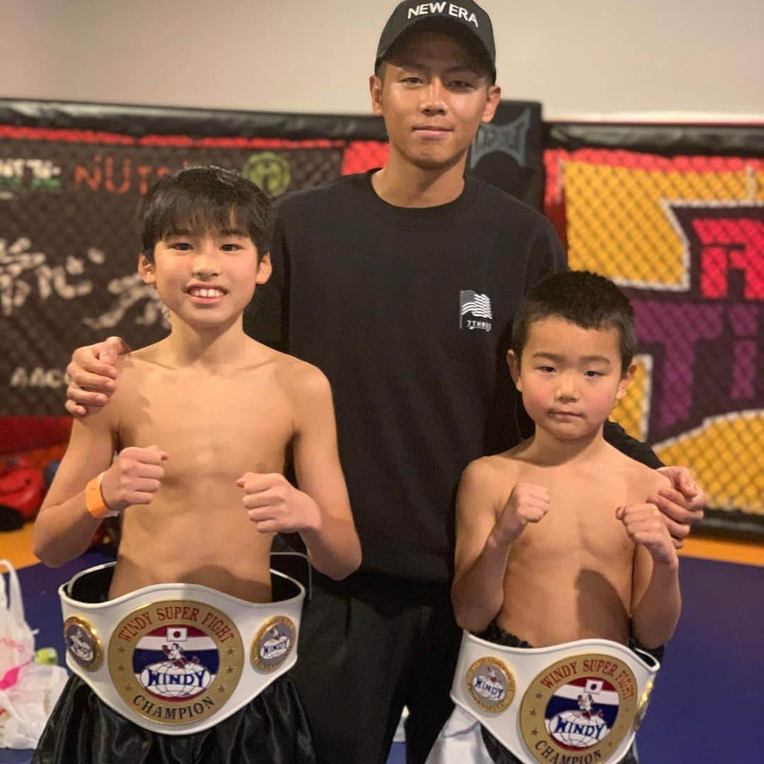 武居由樹さんのインスタグラム写真 - (武居由樹Instagram)「New Champion🎉 #powerofdream #夢之力　#kids #windy #muaythay #kickboxing  #champion #武居由樹」1月19日 18時04分 - yoshikitakei712