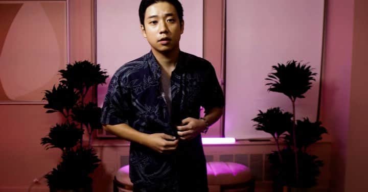 のインスタグラム：「New Single “Outside Inside”  Song available on Spotify✅ & Apple Music🍎 Music Video available on YouTube🖥 ニューシングル「Outside Inside」曲はSpotify, Apple Music  MVはYouTubeチャンネルにてご覧頂けます！ 是非🙌✨ #OutsideInside」