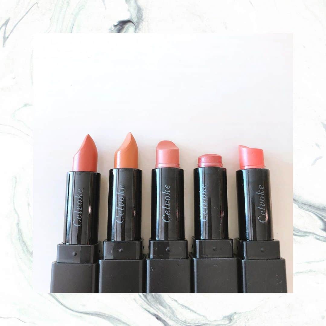 RisaWisteriaのインスタグラム：「. リップは色々買っても結局セルヴォークばっかり使っちゃうから なんだか全部絶妙なカタチ😂💗 #celvoke #lipstick #cosmetics #makeup」