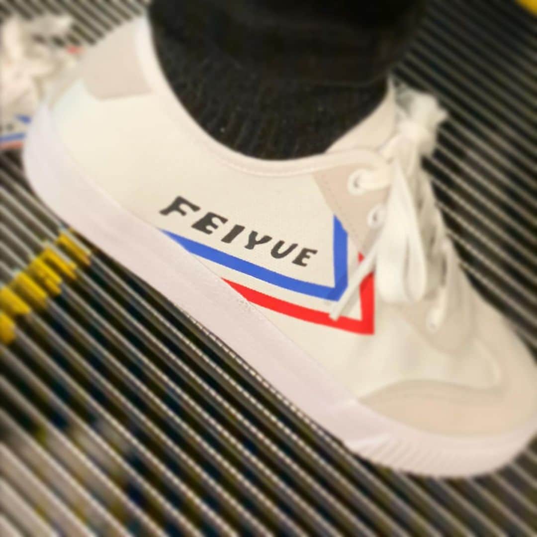 金子実加のインスタグラム：「上海で買ったスニーカー 初履き👟 . . . . . . . . . . #feiyue #スニーカー　#feiyueshanghai #feiyueshoes」