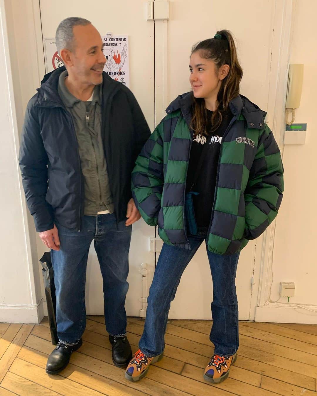 サキャスティックのインスタグラム：「15 years later... I finally got to meet Nina, Michael’s daughter.」