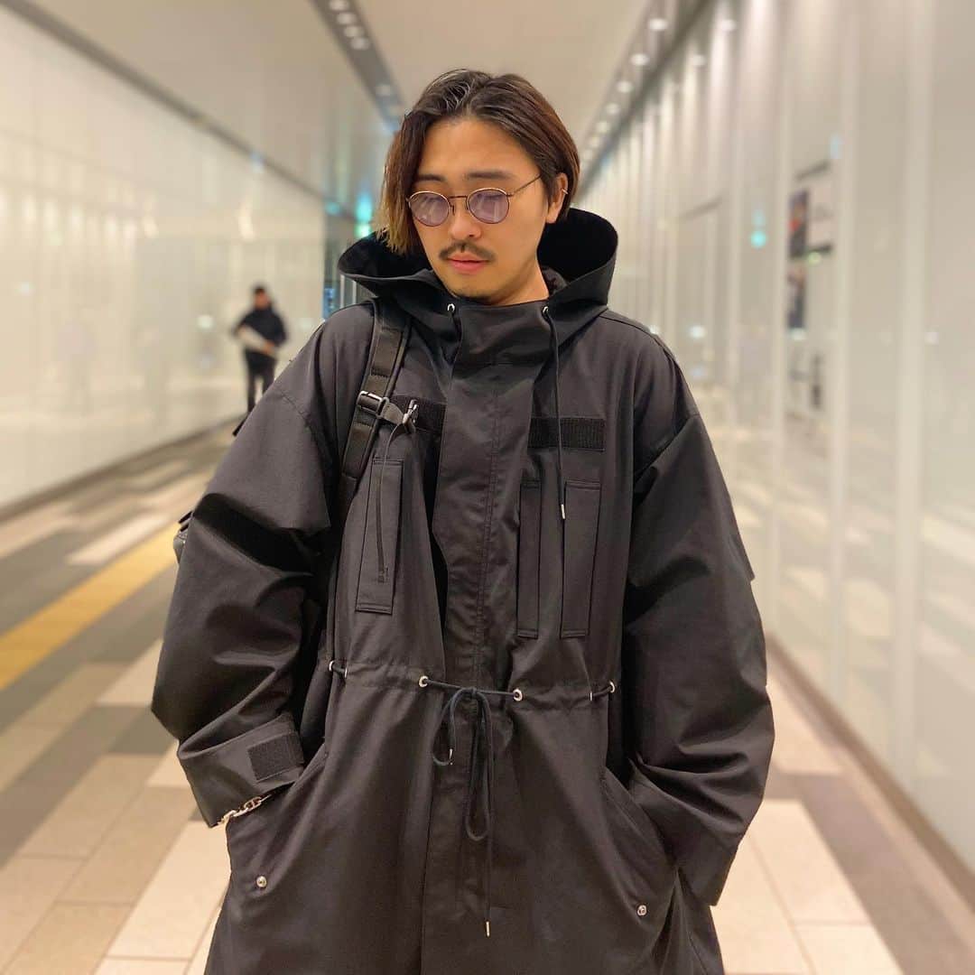 のインスタグラム：「4日前実は27歳になりました。 もうアラサーです。 やばいです。 今年もよろしくお願いします。  アウターは @_yuki_hashimoto_ です。 20SSのモッズコートで死ぬほど気に入ってます。気になる方はLieuまで。  #誕生日 #もうめでたくない #アラサー #アラサーなかむ #yukihashimoto #stoneisland #shadowproject #haix #lieu #ootd #fashion」