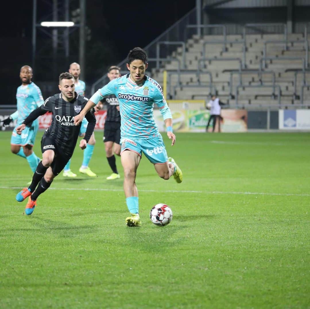 森岡亮太さんのインスタグラム写真 - (森岡亮太Instagram)「・ First game of 2020 wasn’t great but heads up for the next match! ・  #rcsc #jupilerproleague  #belgium」1月20日 4時49分 - ryota_morioka