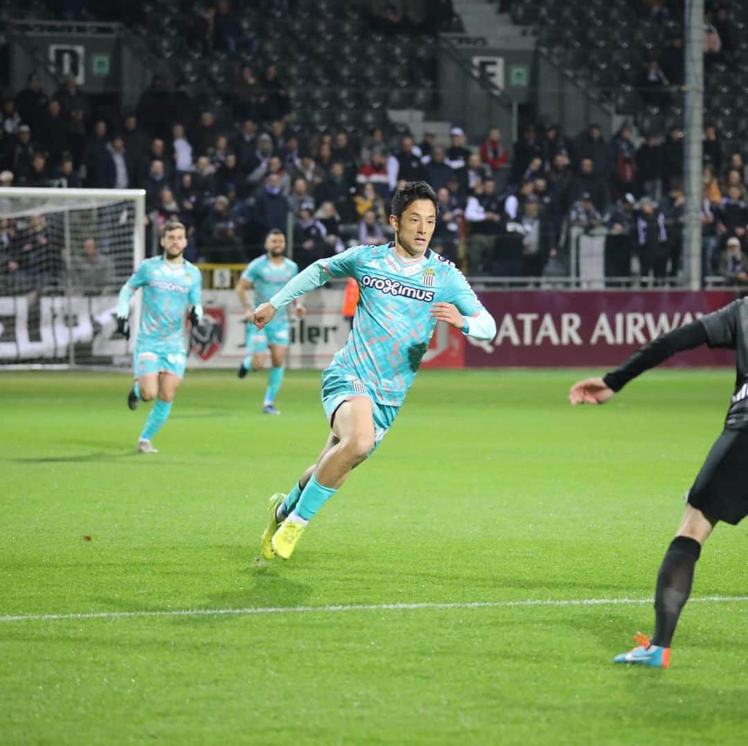 森岡亮太さんのインスタグラム写真 - (森岡亮太Instagram)「・ First game of 2020 wasn’t great but heads up for the next match! ・  #rcsc #jupilerproleague  #belgium」1月20日 4時49分 - ryota_morioka