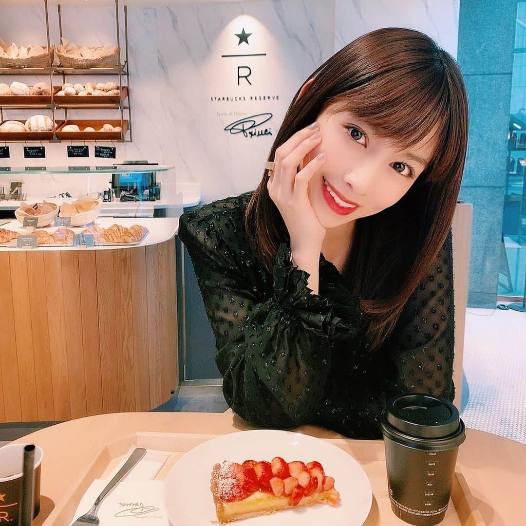 結城モエのグルメインスタ