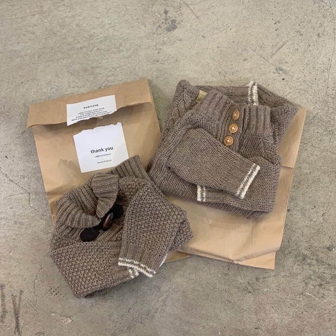 和田えりかさんのインスタグラム写真 - (和田えりかInstagram)「とうふくんのnewお洋服🐶✌︎」1月19日 21時15分 - _wadaerika