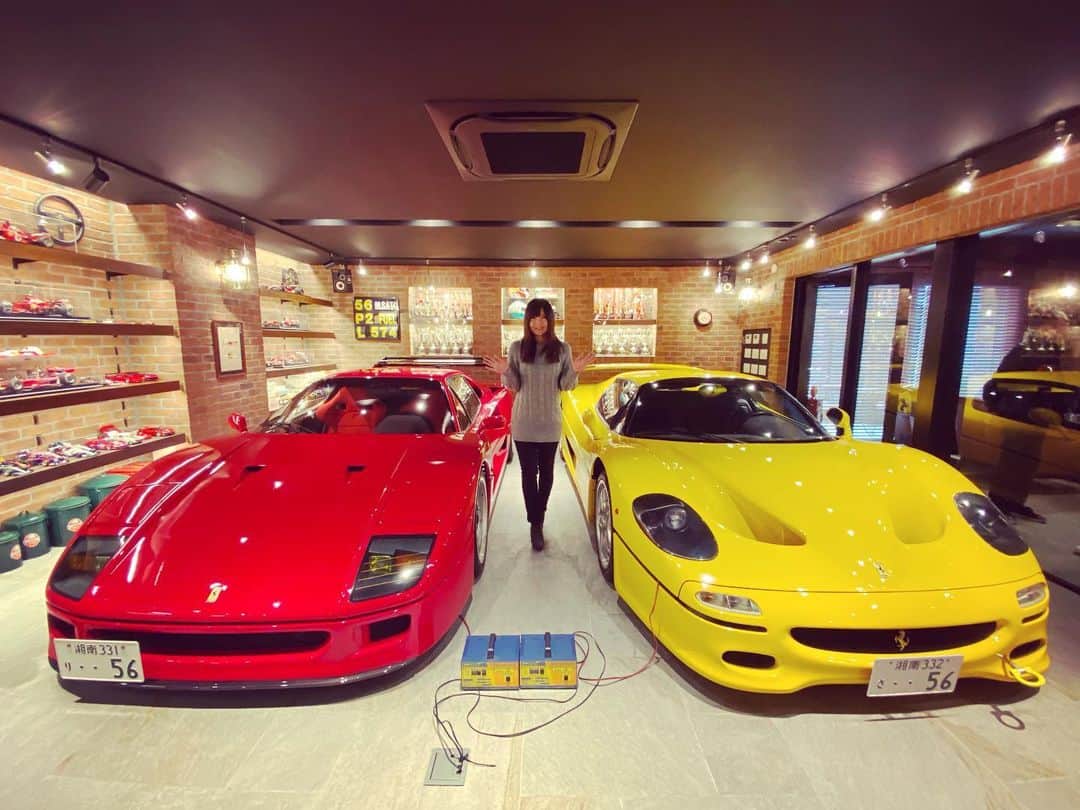 のインスタグラム：「今日は皆さんと佐藤先生のガレージ訪問 & フェラーリGTC4 LussoT 納車お祝いでした✨  素敵すぎるガレージに感動しっぱなしでした！🥺 F40,50のクラシケ取得はとても難しいお話などとても興味深かったです！  夢のようなガレージライフでした☺️🍷💓 #ferrari #f40 #f50 #ferrarif40 #ferrarif50 #nsx #ferrari488pista #garagelife #garage #フェラーリ」