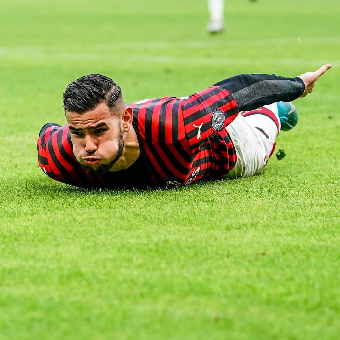 ACミランさんのインスタグラム写真 - (ACミランInstagram)「What a screamer from @theo3hernandez 👀 #MilanUdinese 2-2 #SempreMilan」1月19日 22時18分 - acmilan