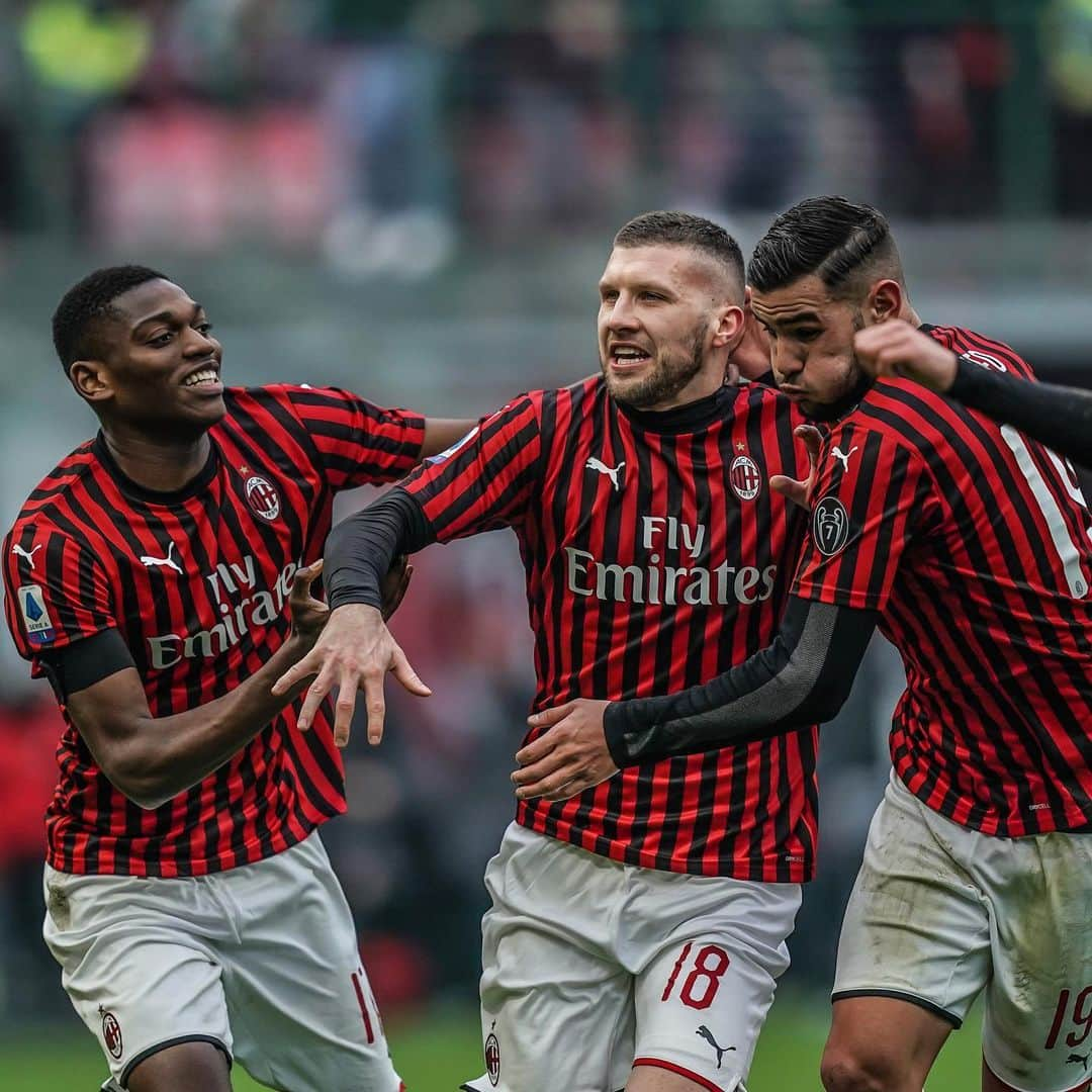 ACミランさんのインスタグラム写真 - (ACミランInstagram)「⚽️⚽️ SUPER-SUB REBIĆ FOR THE WIN! ⚽️⚽️ Way to go, Rossoneri! 🔴⚫️ 👏🏻 #MilanUdinese 3-2 #SempreMilan」1月19日 22時45分 - acmilan