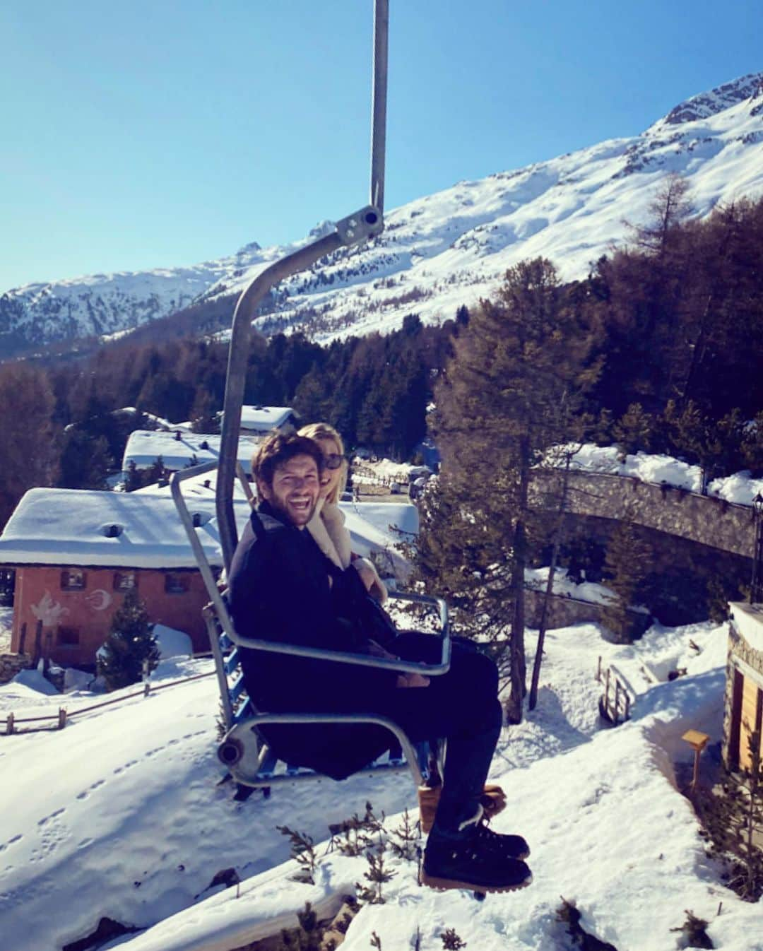 デレク・ブラスバーグさんのインスタグラム写真 - (デレク・ブラスバーグInstagram)「We peaked 🏔」1月19日 22時46分 - derekblasberg