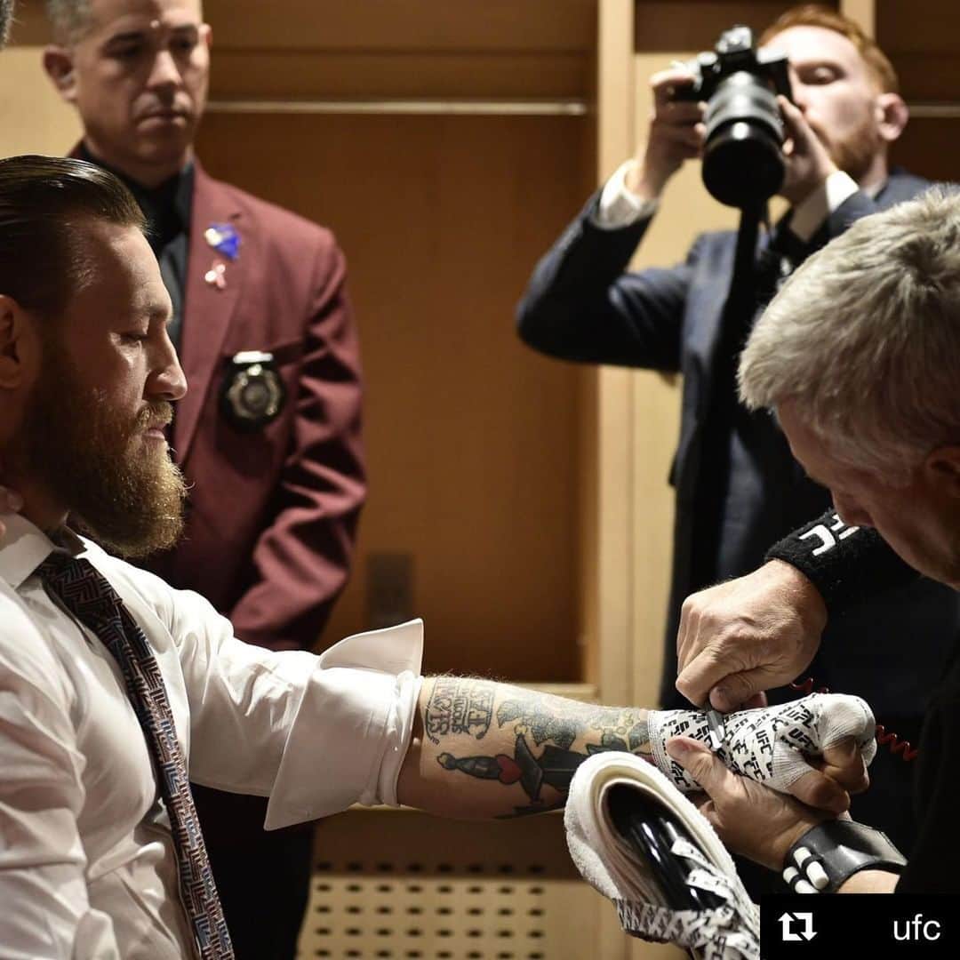 宇野薫のインスタグラム：「シャツデバンテージ  #ufc246」