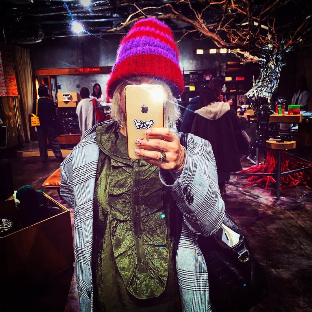 RYONRYON.さんのインスタグラム写真 - (RYONRYON.Instagram)「#love #knitcap  #R2 #r2outfits」1月20日 0時00分 - ryon2r2