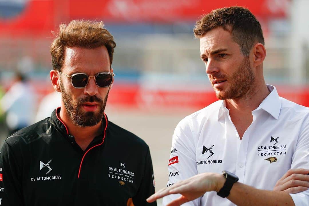 ジェームズ・ロシターのインスタグラム：「Mixed feelings from Santiago @fiaformulae with a great 2nd from @afelixdacosta but @jeanericvergne losing out on what was looking like another awesome race to the front. Thank you to all our fans @dstecheetah see you all in Mexico!」
