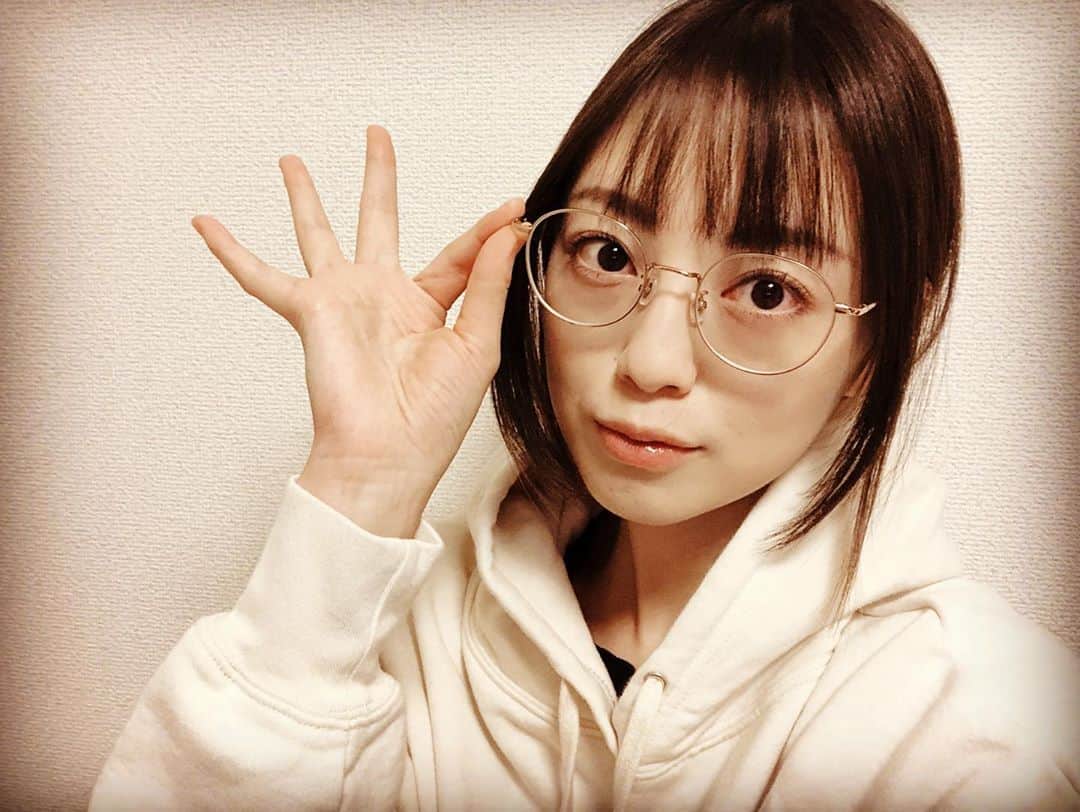 沢井美優さんのインスタグラム写真 - (沢井美優Instagram)「2020年手帖。﻿ 沢山の出逢いがありますように。﻿ お仕事お待ちしてます◎﻿ ﻿ #沢井美優 #お仕事依頼受付中 #出逢い #積極的に #巡り合い #作品 #ドラマ #映画 #舞台 #コマーシャル #アニメ #運命 #ご恩 #ご縁」1月20日 0時16分 - sawai_miyuu