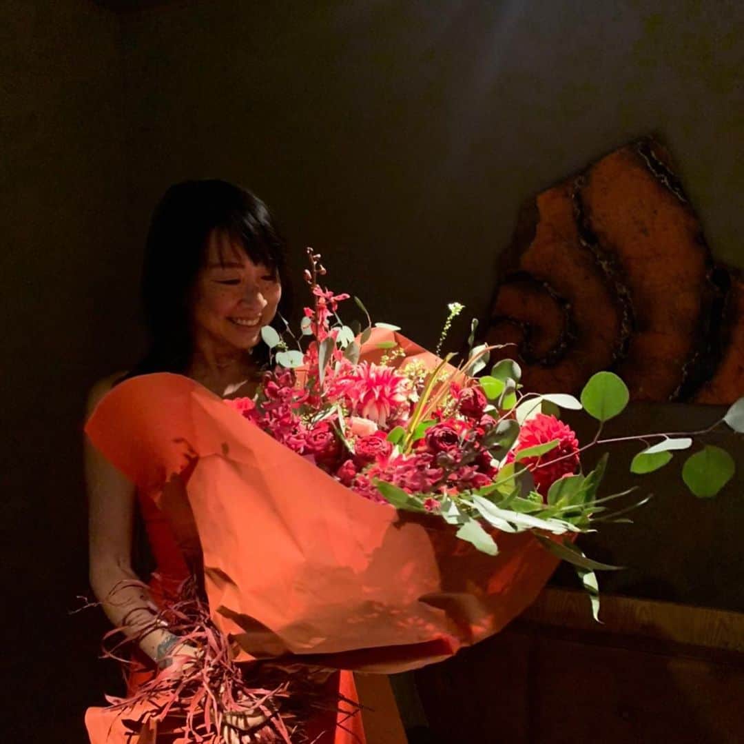 小林三江子さんのインスタグラム写真 - (小林三江子Instagram)「HAPPY Birthday @tsugumiw ㊗️🎉✨🥂🍾🎂❤️ 大事な節目のお誕生日を一緒にお祝い出来て光栄です✨ 改めて、おめでとう❤️❤️❤️ #happybirthday #happytime #superwoman の会」1月20日 1時04分 - mieko_kobayashi