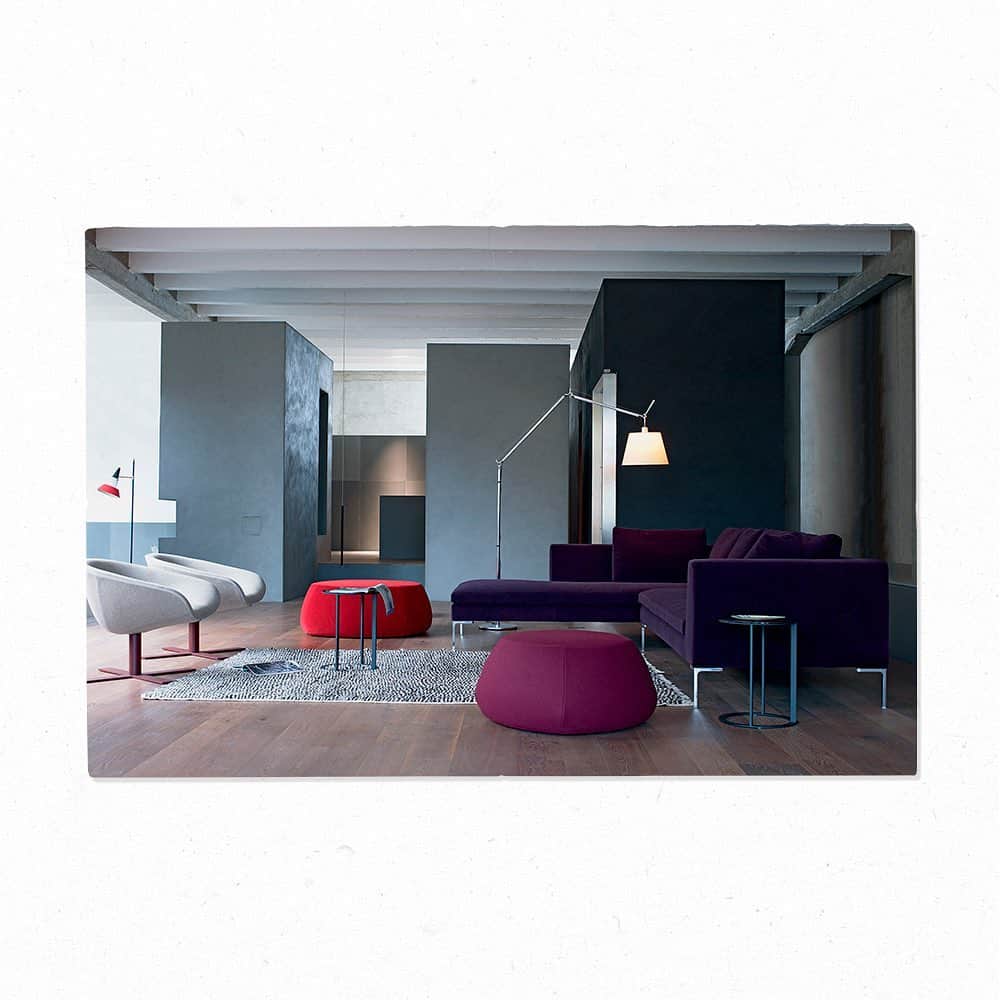B&B Italiaさんのインスタグラム写真 - (B&B ItaliaInstagram)「Formal elegance, lightness and endless compositions: meet Charles, the airy, comfortable and customisable sofa which is a leading reference model in the world of design. . #bebitalia #furnituredesign #charles #antoniocitterio」1月20日 3時11分 - bebitalia