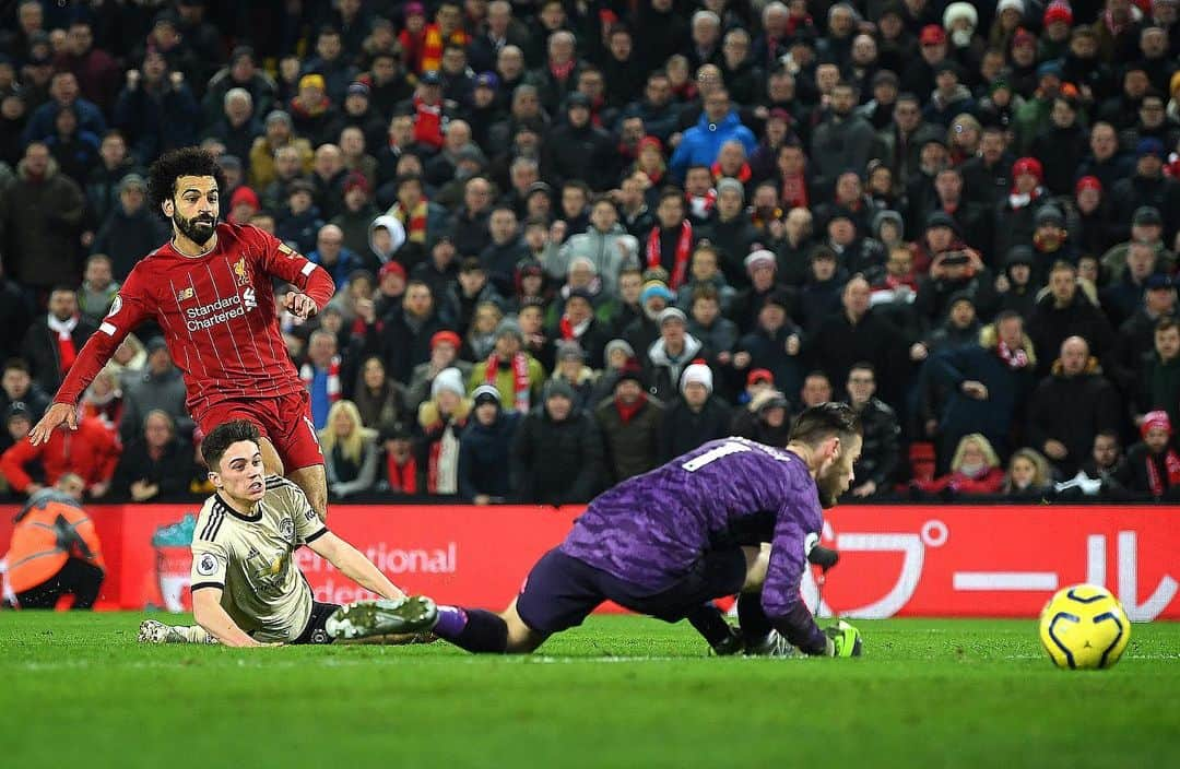 プレミアリーグさんのインスタグラム写真 - (プレミアリーグInstagram)「Another match, another W for Liverpool 👏👏」1月20日 3時30分 - premierleague