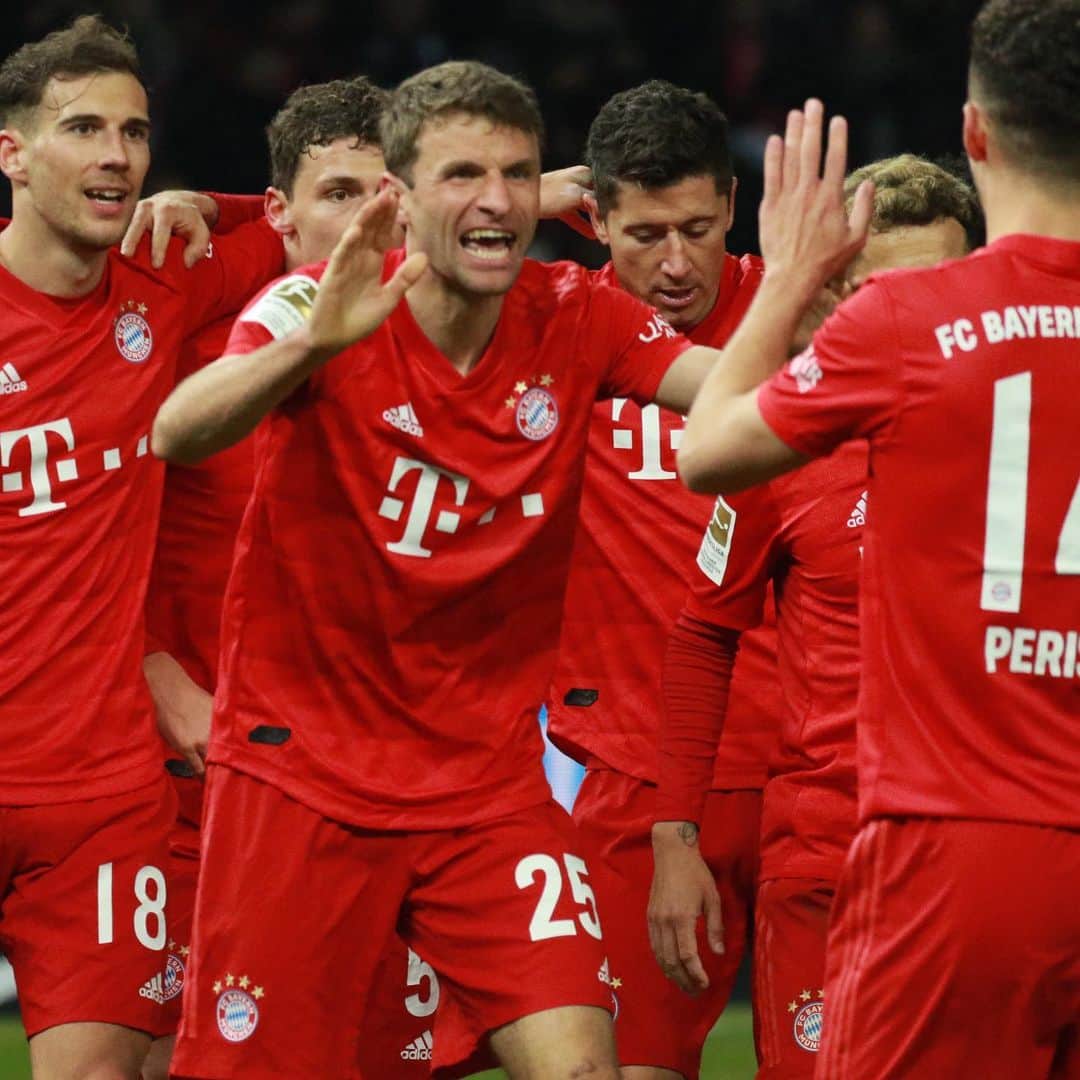 トーマス・ミュラーのインスタグラム：「4:0 victory vs. @herthabsc 💪Fantastic start in the second half of the @bundesliga_en season ✌🏾⚽️ #bscfcb #fcbayern #esmuellert #miasanmia #aufholjagd」