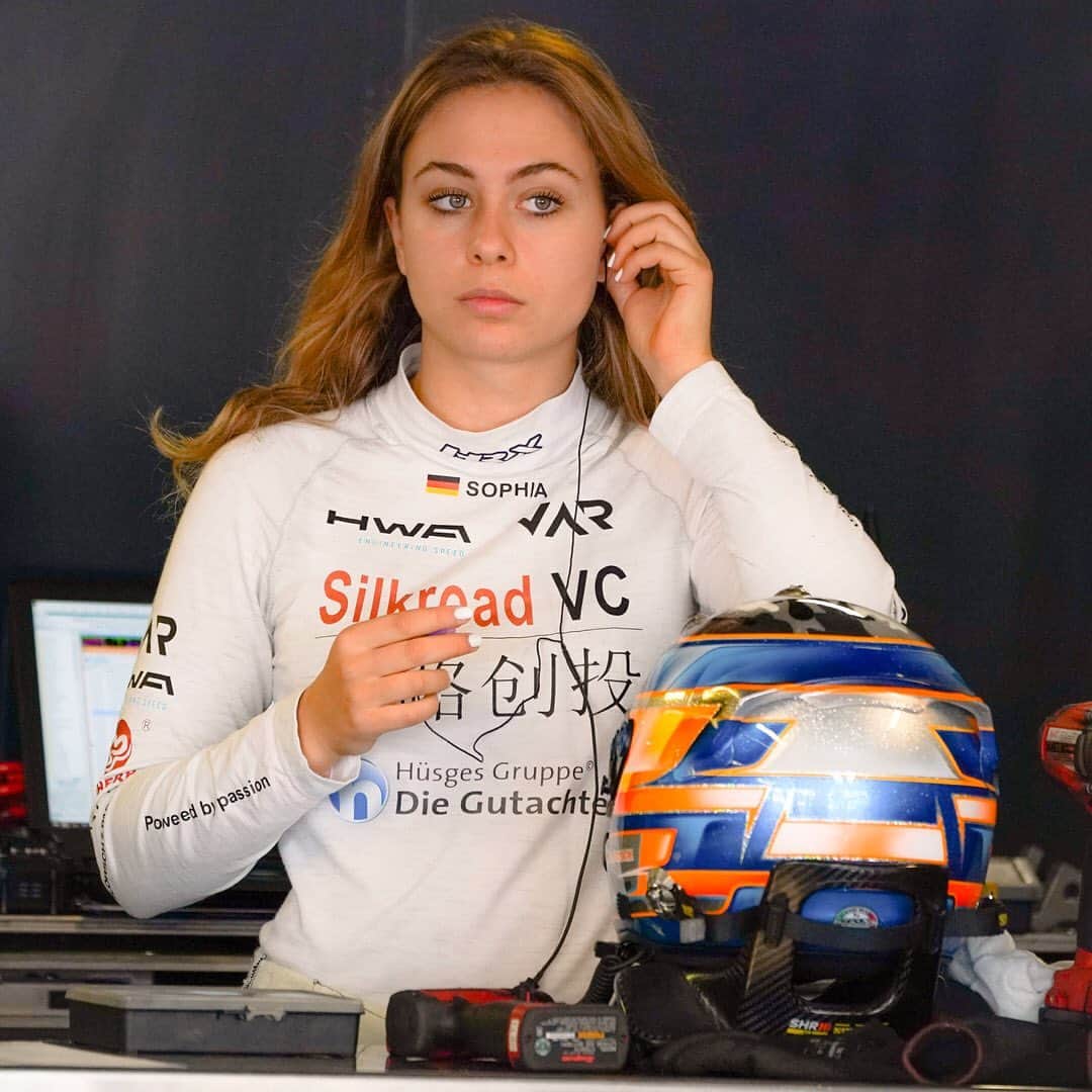 のインスタグラム：「New YouTube video out 😛 Have to check it out and tell me what you think and if you want to see more of those videos and especially with which cars 🙃🍀|| #sophia #sophia99 #racegirl #changeagent #racing #blonde #motorsport #formula #happy #smile #thankful #cars #girl #youtube」