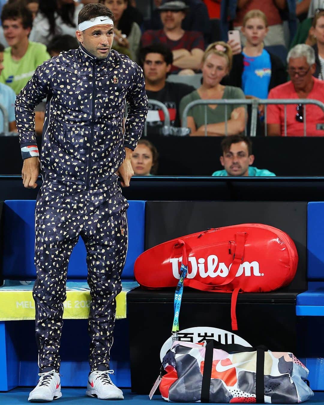 ATP World Tourさんのインスタグラム写真 - (ATP World TourInstagram)「Dimitrov’s Outfit: 👍 or 👎  @grigordimitrov | #AusOpen」1月20日 14時54分 - atptour