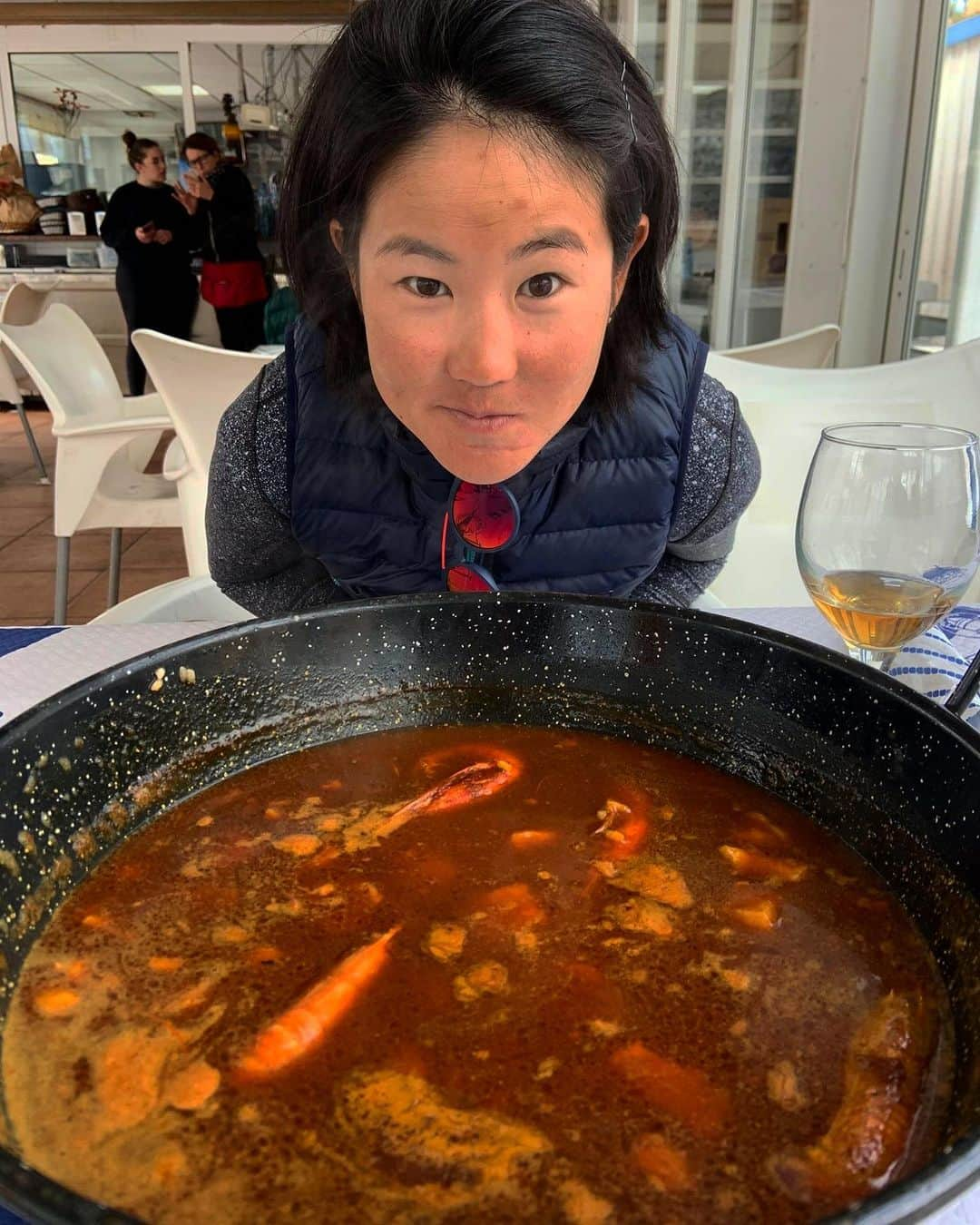 與那嶺恵理さんのインスタグラム写真 - (與那嶺恵理Instagram)「BONAPPETIT 🤤 My one of Fav. dish in Spain 🇪🇸 #ArrozCaldoso 🦐🦪🥘 . . Had a nice weekend for me 🤘🏻 Training Hard😤→Eat Well 🤤 →Siesta 😪 . Let’s repeat in next week as well 🤘🏻 #今日のエリさん　#SpainTrainingCamp  #bonappetit」1月20日 6時20分 - eriyonamine