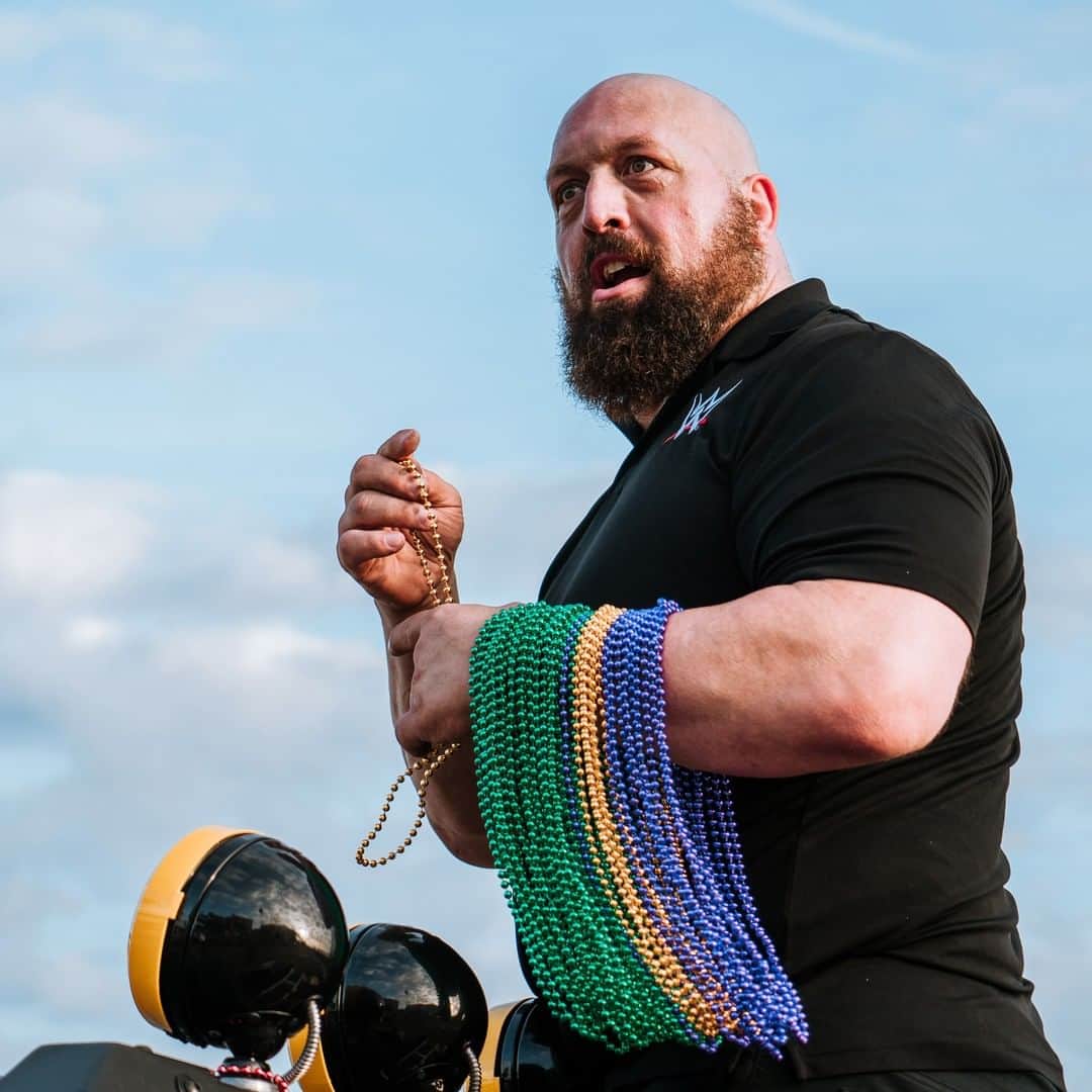 WWEさんのインスタグラム写真 - (WWEInstagram)「@wwethebigshow had BIG fun as the Grand Marshal of the Children’s Gasparilla Parade in Tampa, FL!」1月20日 7時00分 - wwe