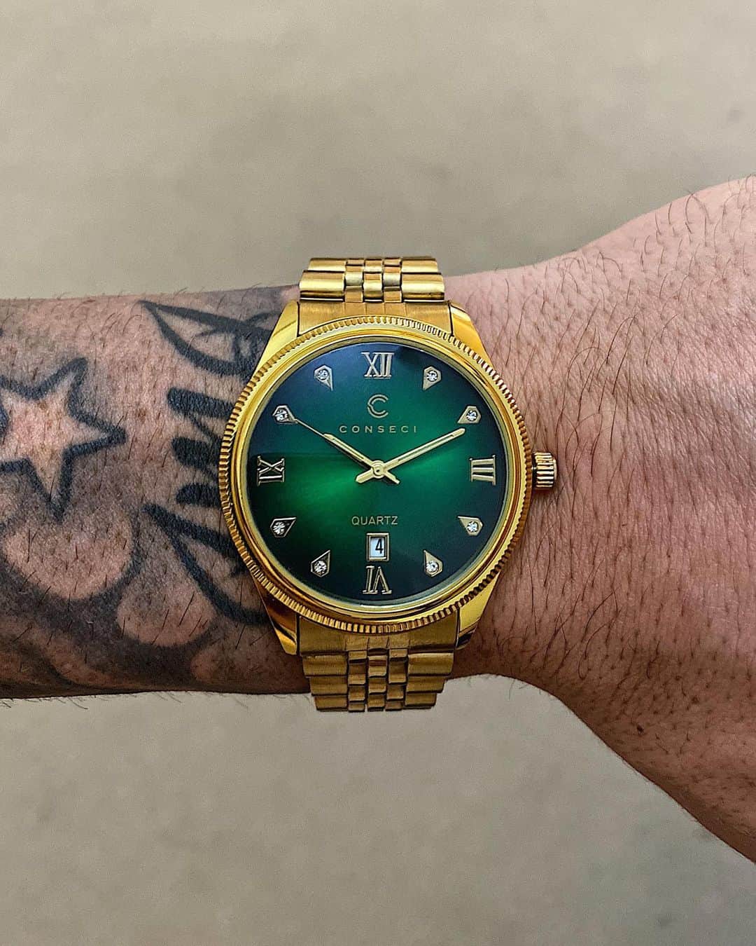 STYLE4GUYSのインスタグラム：「Discover the newest model from @conseci_watches🔥 the amazing Semper. If you buy one today, you receive a Triple A absolutely Free 🔥 link in bio」