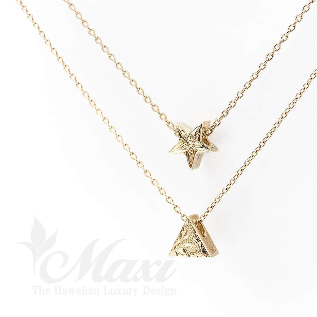 Maxi Hawaiian Jewelryさんのインスタグラム写真 - (Maxi Hawaiian JewelryInstagram)「Solid motif necklaces, star and triangle🌈🌺🌈🌺🤙✨ #maxi #maxihawaiianjewelry #hawaiianjewelry #hawaiianheirloom #engraving #hawaii #hawaiian #necklace #star #triangle #マキシ #マキシハワイアンジュエリー #ハワイアンジュエリー #ハワイ #ハワイアン #ネックレス #スター #星 #トライアングル」1月20日 7時56分 - maxi_japan_official