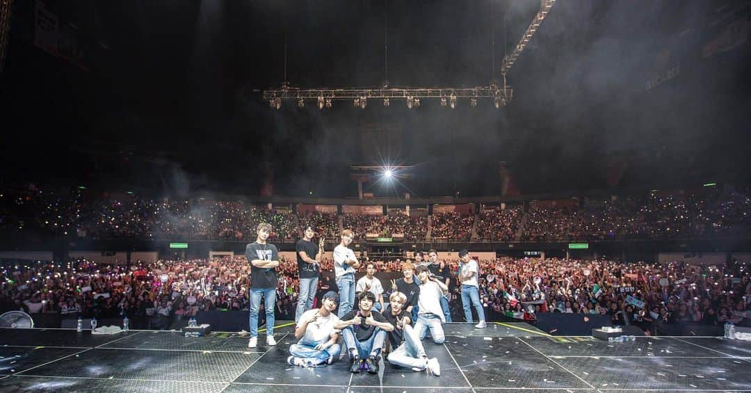 SEVENTEENさんのインスタグラム写真 - (SEVENTEENInstagram)「[17'S] SEVENTEEN WORLD TOUR [ODE TO YOU] IN MEXICO CITY  ㅤㅤ ㅤㅤ ㅤ We'll never forget the passion of Mexico City! ㅤㅤ ㅤㅤ ㅤ  #ODETOYOUwithSVT  #NowSVT」1月20日 8時04分 - saythename_17