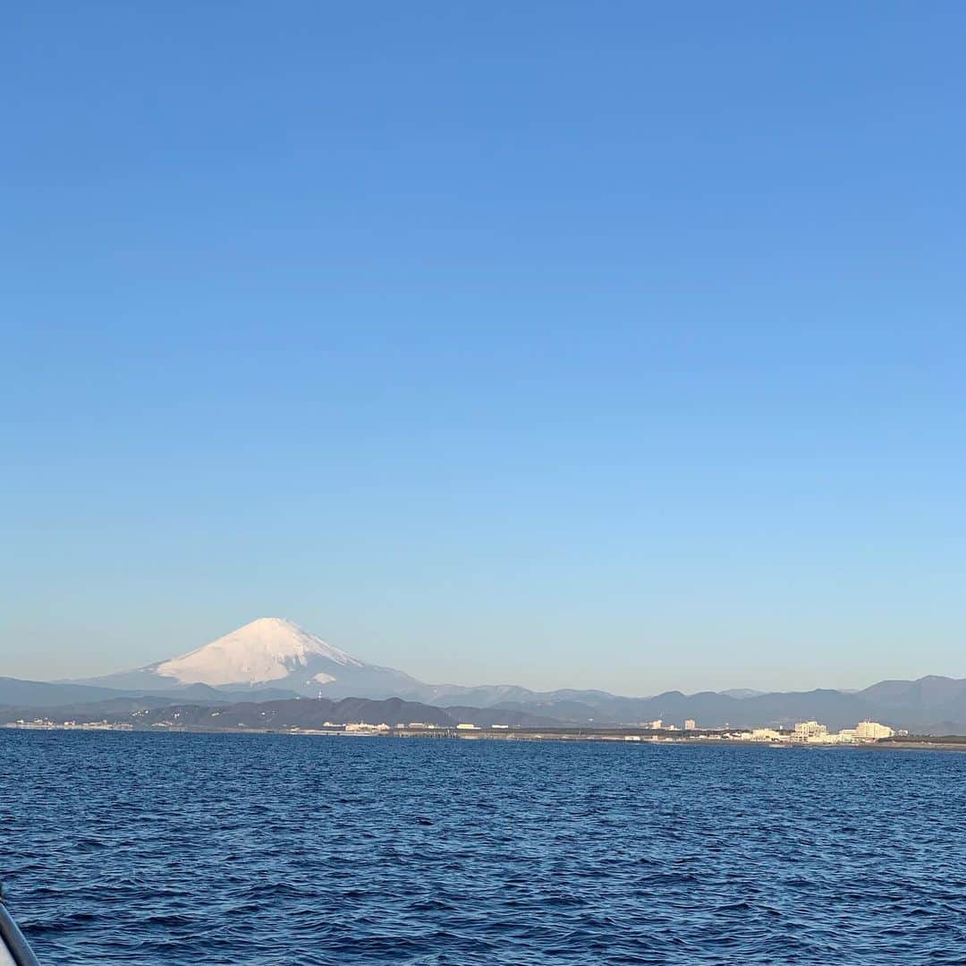 大野雄大さんのインスタグラム写真 - (大野雄大Instagram)「天気良しっ！！！！😆🙏 釣れる気しかしないです😋笑  #釣れる気だけはいつもある」1月20日 7時59分 - da_ice_udai
