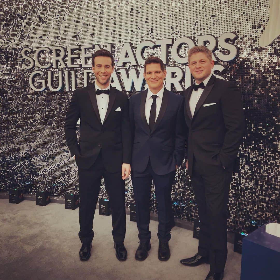 マイケル・グラント・テリーのインスタグラム：「Hazy Team at the #SAGAwards ! @sagawards @hazymillsprod」