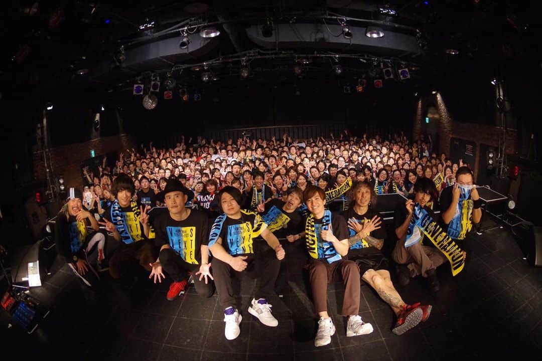 FLOWさんのインスタグラム写真 - (FLOWInstagram)「2020.01.19 FLOW 2MAN TOUR 2019-2020 「VS NEXT GENERATION」 in Hiroshima, Japan  W/ SHE’S  Thank you!!! XD #SHES #FLOW #FLOW2MAN #広島」1月20日 9時07分 - flow_official_japan