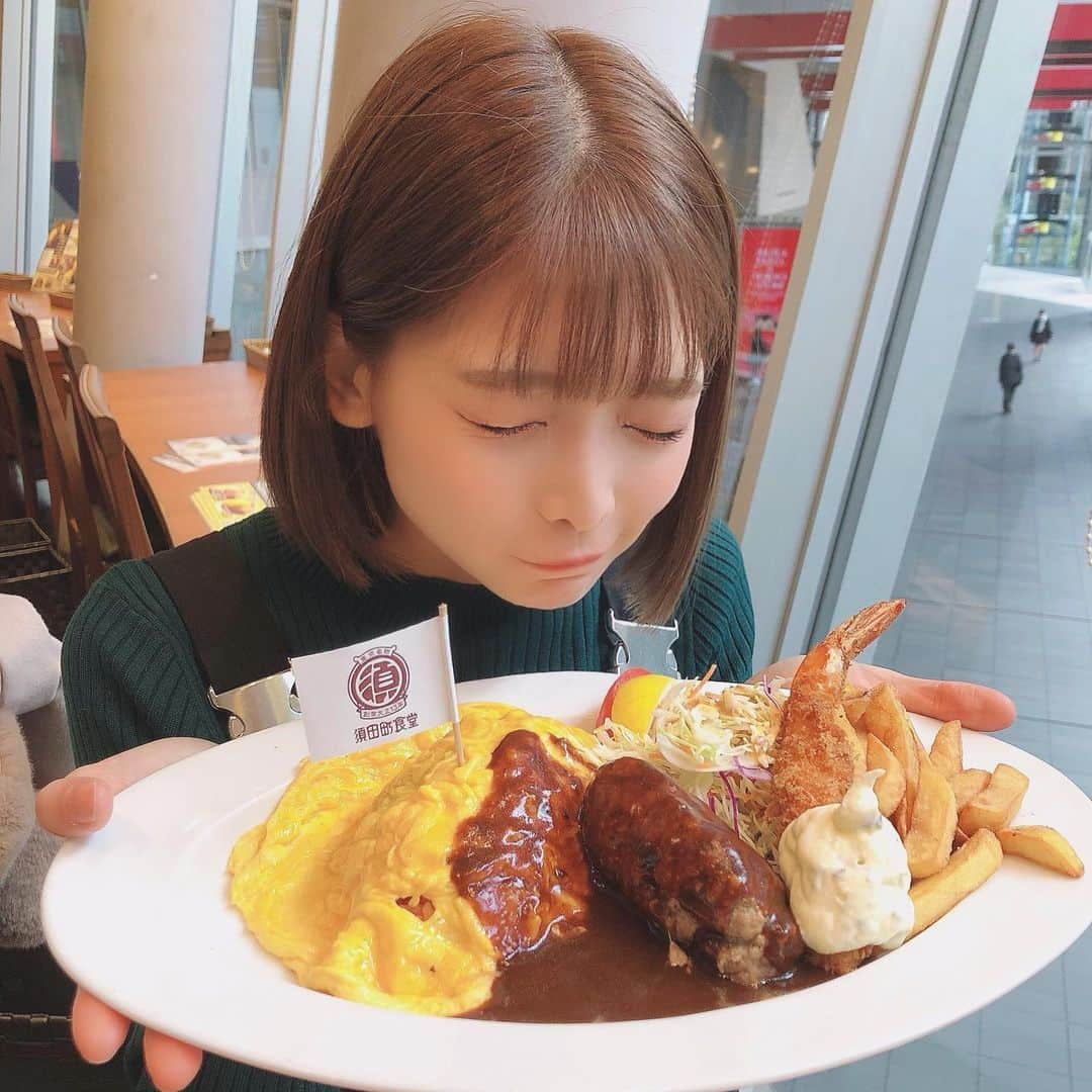 米倉みゆさんのインスタグラム写真 - (米倉みゆInstagram)「. この前食べた 大人のお子様ランチ🍴🍳🥕 . でかすぎ～～～～～😳 . . #秋葉原 #須田町食堂 #秋葉原UDX #秋葉原グルメ #秋葉原カフェ #秋葉原ランチ #秋葉原駅 #ランチプレート #ランチ #ランチタイム #ランチ🍴 #ランチ会 #神田グルメ #神田ランチ #岩本町ランチ #岩本町グルメ #御茶ノ水 #御茶ノ水ランチ #御茶ノ水グルメ #末広町 #末広町グルメ #末広町ランチ #女子会 #女子会ランチ #ランチ部 #お子様ランチ #大人のお子様ランチ #オムライス #ハンバーグ #エビフライ」1月20日 9時13分 - yone__miyu630