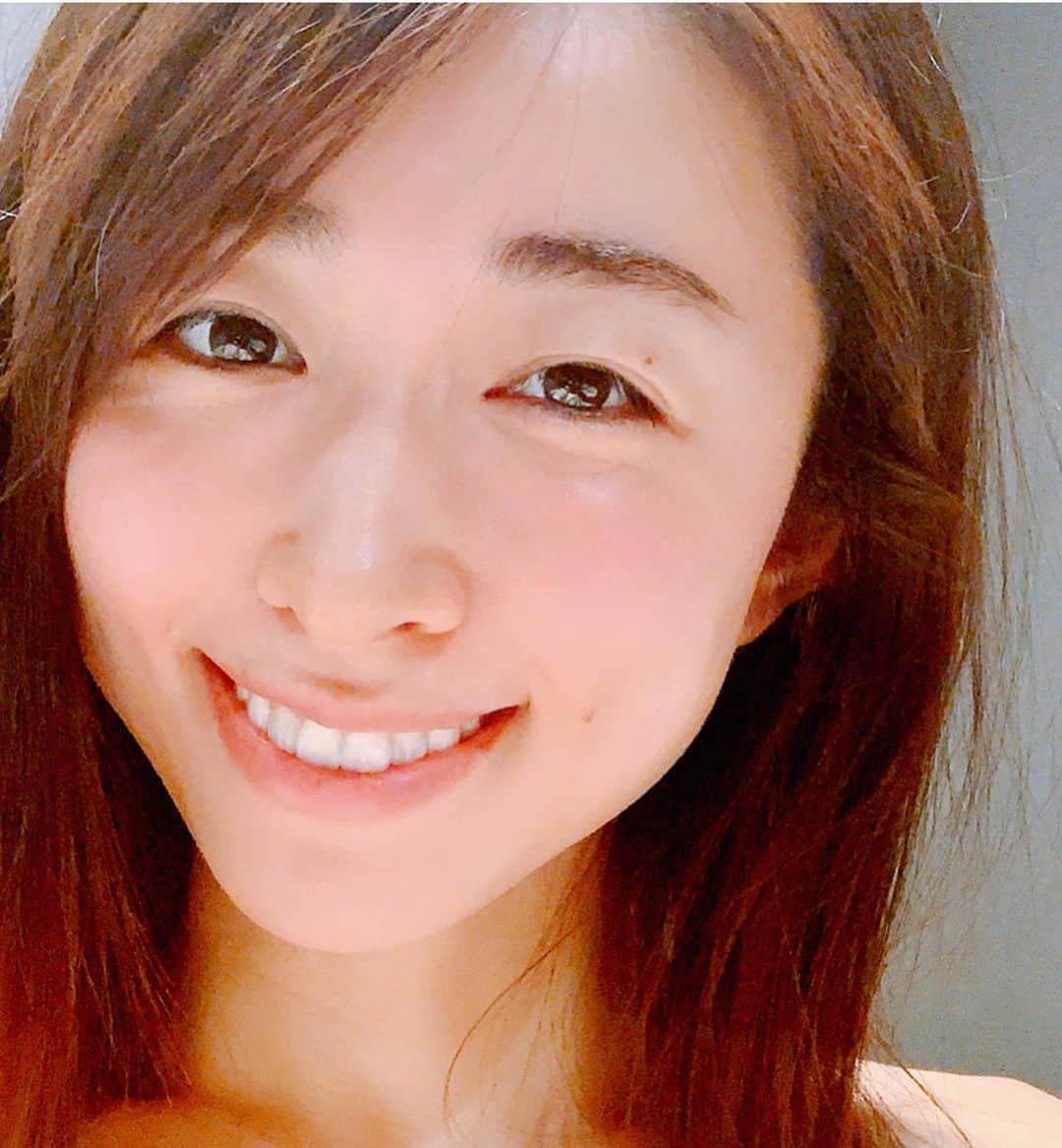 森木美和さんのインスタグラム写真 - (森木美和Instagram)「今日は大寒❄️﻿ 寒暖差が激しいですね、﻿ ﻿ 皆さま風邪など引かないよう今週もがんばりましょ☺️﻿ ﻿ ちゃんと着てますよ♫﻿ ﻿ メイク💄﻿ Before→After📷✨﻿ ﻿ ﻿ #撮影#オフショット#ノーメイク#素肌#スッピン﻿ #ヘアメイク#オフショット#ビフォーアフター」1月20日 15時16分 - miwamoriki