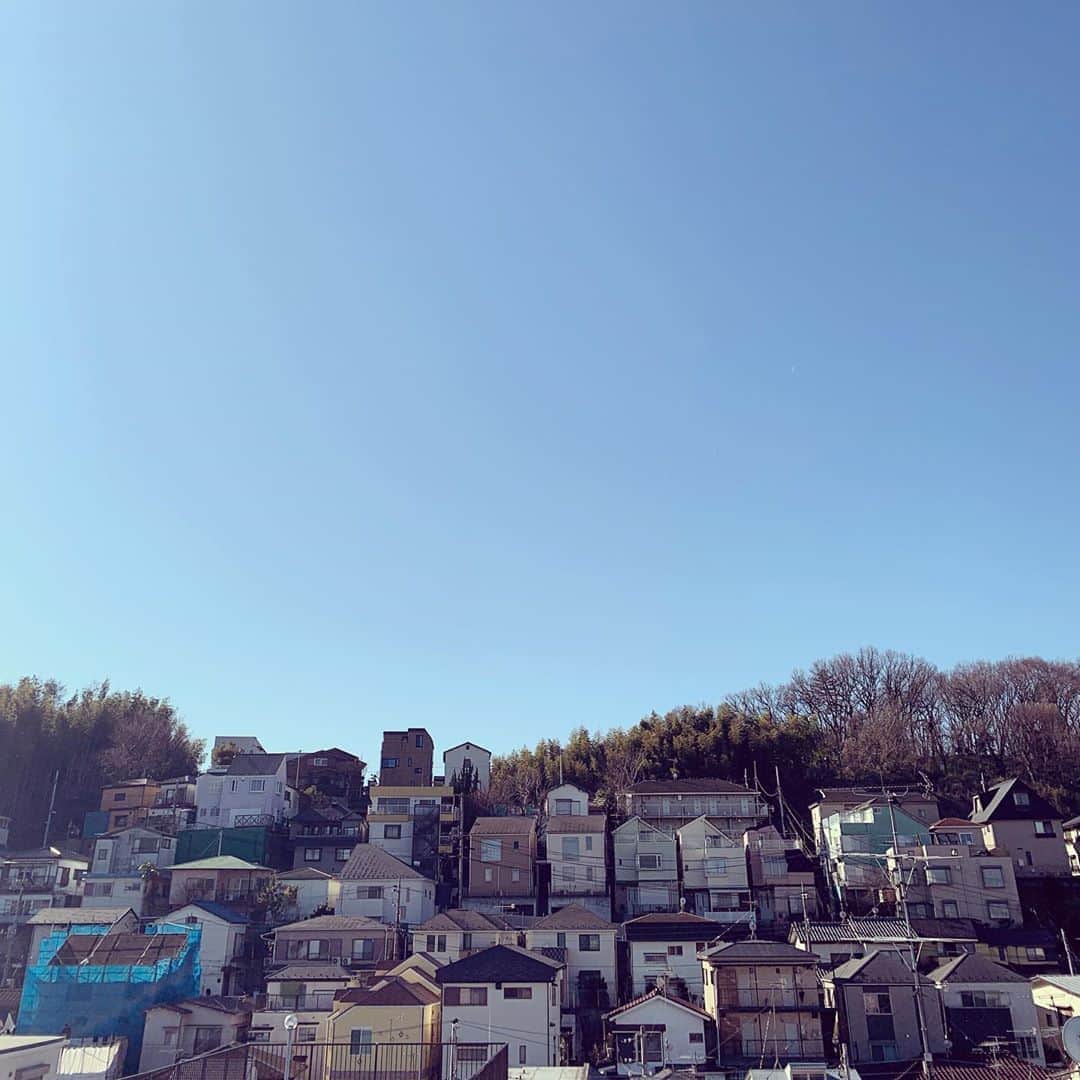 岩崎慧さんのインスタグラム写真 - (岩崎慧Instagram)「作業部屋からの景色。  #相変わらずのナポリ風味」1月20日 10時12分 - iwasakikei