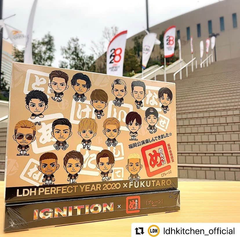 居酒屋えぐざいるPARKさんのインスタグラム写真 - (居酒屋えぐざいるPARKInstagram)「@ldhkitchen_official . 『出張居酒屋えぐざいる 2020 in FUKUOKA the 2nd day』開催中🎊🎊 . 6年に一度の祭典『LDH PERFECT YEAR 2020』SEASON１-🔥IGNITION🔥- がついに開幕🎉✨✨ . 「EXILE PERFECT LIVE 2001▶2020」、そして「LDH PERFECT YEAR 2020 SPECIAL SHOWCASE RYUJI IMAICHI / HIROOMI TOSAKA」福岡公演にて、出張居酒屋えぐざいるとして、FOODコーナー・OKASHIコーナー・ENNICHIコーナーが開催中🔥‼️ . 【OKASHIコーナーからのご紹介💁‍♀️💫】 今回は、、、 ⭐️【IGNITION楽しんで来ました★】⭐️ . 各ツアーで大人気だった福岡みやげの名物✨ めんべいが今年も出張居酒屋えぐざいるに登場💫 自分の名前の文字の周りにメンバーが集まった、とーっても！かわいいパッケージになっています😆 . ぜひ、おみやげにいかがでしょうか☺️✨ . 出張居酒屋えぐざいるでパワー補給💪をして、みんなで“LDH PERFECT YEAR 2020”で、最高に盛り上がりましょう😆🔥 . 【FOODメニュー】 ☆FOOD 《EXILE》えぐドッグ 900円 《RYUJI / OMI》RYUJI ＆ OMI THE STICK 800円 ☆DRINK 《EXILE》えぐピス 700円 《RYUJI / OMI》SPECIAL JEWEL COKE 700円 《THE RAMPAGE》Sangri-A 700円 ☆SWEETS 《E-girls》ストロベリー・フィット 800円 ★えぐパン 200円 ※えぐパン購入時、＋500円でくじを引いて豪華景品が当たるかも・・！？ . 【OKASHIメニュー】 ★IGNITIONトートセット 2500円 ・選べるメンバーセット(SET限定缶バッジ、SET限定アクリルバッジ) ★IGNITION 楽しんで来ました★(地域限定) 1500円 ★EXILE タブレット(全50種) 1000円 ★RYUJI / OMI タブレット(全20種) 1000円 ★出張居酒屋えぐざいるWATER 200円 ★出張居酒屋えぐざいるWATER 700円 ～IGNITIONネックストラップ付～(全51種) (EXILE、RYUJI / OMI、THE RAMPAGE、E-girls、BALLISTIK BOYZ) . 【ENNICHIコーナー】 ★えぐスター ★えぐハンマー ★出張居酒屋えぐざいるボール . 【営業日時】 1/19(日)　【EXILE PERFECT LIVE 2001▶2020】 FOODコーナー・OKASHIコーナー・ENNICHIコーナー 販売時間：10：00～19：00(終演後1時間程度) . 1/20(月)　【EXILE PERFECT LIVE 2001▶2020】 OKASHIコーナー・ENNICHIコーナー 販売時間：10：00～19：00(終演後1時間程度) FOODコーナー 販売時間：11：00～19：00(終演後1時間程度) . 1/23(木)　【LDH PERFECT YEAR 2020 SPECIAL SHOWCASE RYUJI IMAICHI / HIROOMI TOSAKA】 OKASHIコーナー・ENNICHIコーナー 販売時間：10：00～19：00(終演後1時間程度) FOODコーナー 販売時間：11：00～19：00(終演後1時間程度) . 1/24(金)　【LDH PERFECT YEAR 2020 SPECIAL SHOWCASE RYUJI IMAICHI / HIROOMI TOSAKA】 OKASHIコーナー・ENNICHIコーナー 販売時間：10：00～19：00(終演後1時間程度) FOODコーナー 販売時間：11：00～19：00(終演後1時間程度) . 【場所】 福岡 ヤフオク！ドーム 場外特設ブース . 【 注意事項 】 ●商品には数に限りがございますので、無くなる場合がございます。 ●食品は、手洗いを充分にしてからお早めにお召し上がり下さい。 ●荒天等の場合、営業を中断、中止する場合がございます。 ●営業時間は、混雑状況や天候等により、予告無く変更する場合がございます。 ●基本、屋外となりますので、防寒対策をし、体調管理にはくれぐれもお気をつけいただき、お越し下さいませ。 . ※上記の注意事項、予めご了承ください。 . . #LDH #PERFECTYEAR  #IGNITION #EXILE #RYUJIIMAICHI #HIROOMITOSAKA #EXILETRIBE #出張居酒屋えぐざいる #LDHkitchen #福岡 #FUKUOKA #ヤフオクドーム #ドーム #わくわくが止まらない #IGNITION楽しんできました #めんべい」1月20日 10時29分 - izakaya_exile