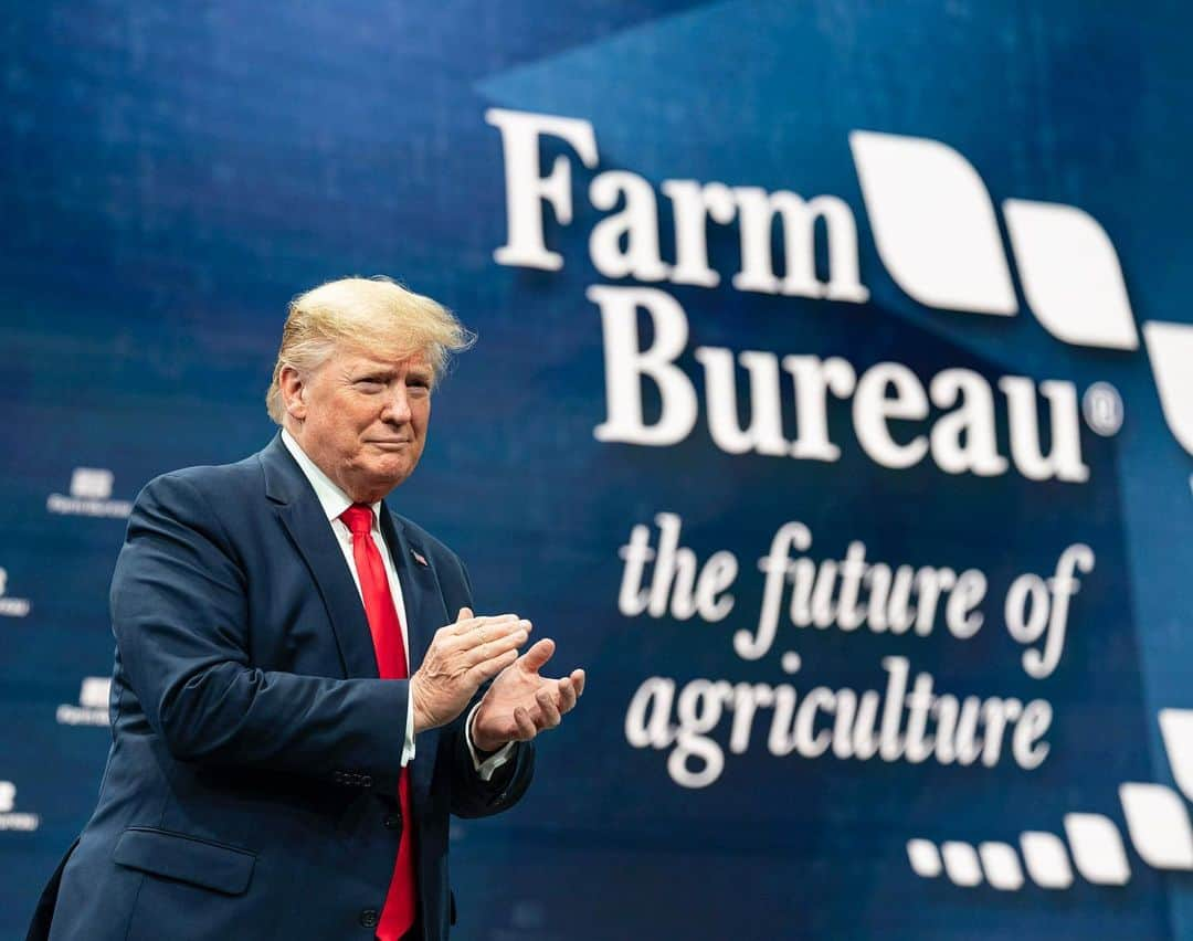 ドナルド・トランプさんのインスタグラム写真 - (ドナルド・トランプInstagram)「As long as I’m president, government will never micromanage farmers! #AFBF2020」1月20日 10時44分 - realdonaldtrump