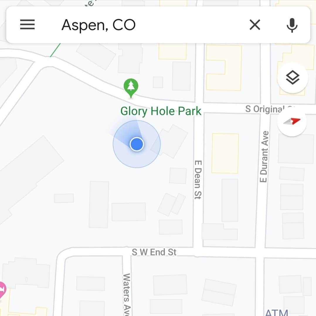 ガス・ケンワージーさんのインスタグラム写真 - (ガス・ケンワージーInstagram)「I'm in Aspen and noticed that there's a park near my hotel called "Glory Hole Park." I went to investigate and it turns out there are no glory holes so I'm suing for false advertising...」1月20日 11時18分 - guskenworthy