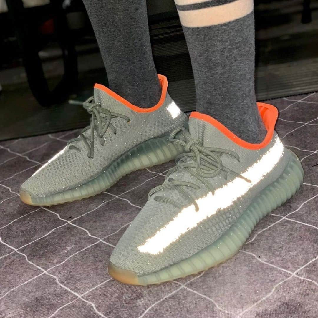 Sneaker Newsさんのインスタグラム写真 - (Sneaker NewsInstagram)「Desert Sage Yeezy 350s come with a reflective upper stripe. Is this the best known 350 colorway of 2020? Hit the link in our bio for a closer look.」1月20日 12時00分 - sneakernews