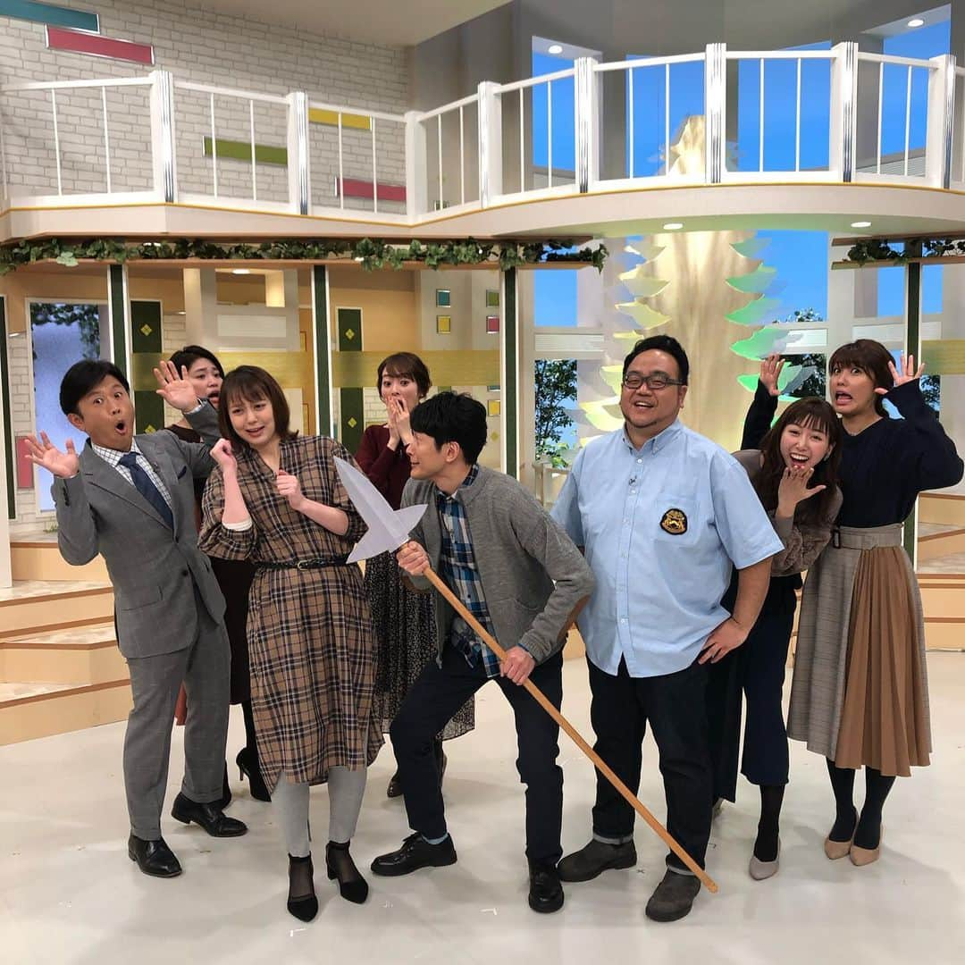 北海道テレビ「イチオシ！モーニング」さんのインスタグラム写真 - (北海道テレビ「イチオシ！モーニング」Instagram)「今夜放送、しあわせ散歩の告知にイチオシの土屋アナが朝から生出演！ゴールデン進出にジェラシーしまくり藤尾さんもサプライズで乱入⭐︎今夜7時からお楽しみに！  #イチモニ #イチオシ #しあわせ散歩 #相方は渡さないぞの図#槍はダンボール」1月20日 12時09分 - htb_ichimoni