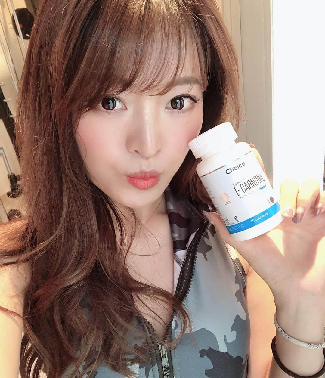 高橋としみさんのインスタグラム写真 - (高橋としみInstagram)「トレーニング楽しい❤️ 運動前に @choice.protein の カルニチンを💊✨✨ . 今週も1週間がんばりましょう！ . #パーソナル #パーソナルトレーニング #トレーニング#筋トレ女子#choice#choicesuppli #チョイス#チョイスサプリ#ケトプロテイン」1月20日 12時11分 - toshimi_1002