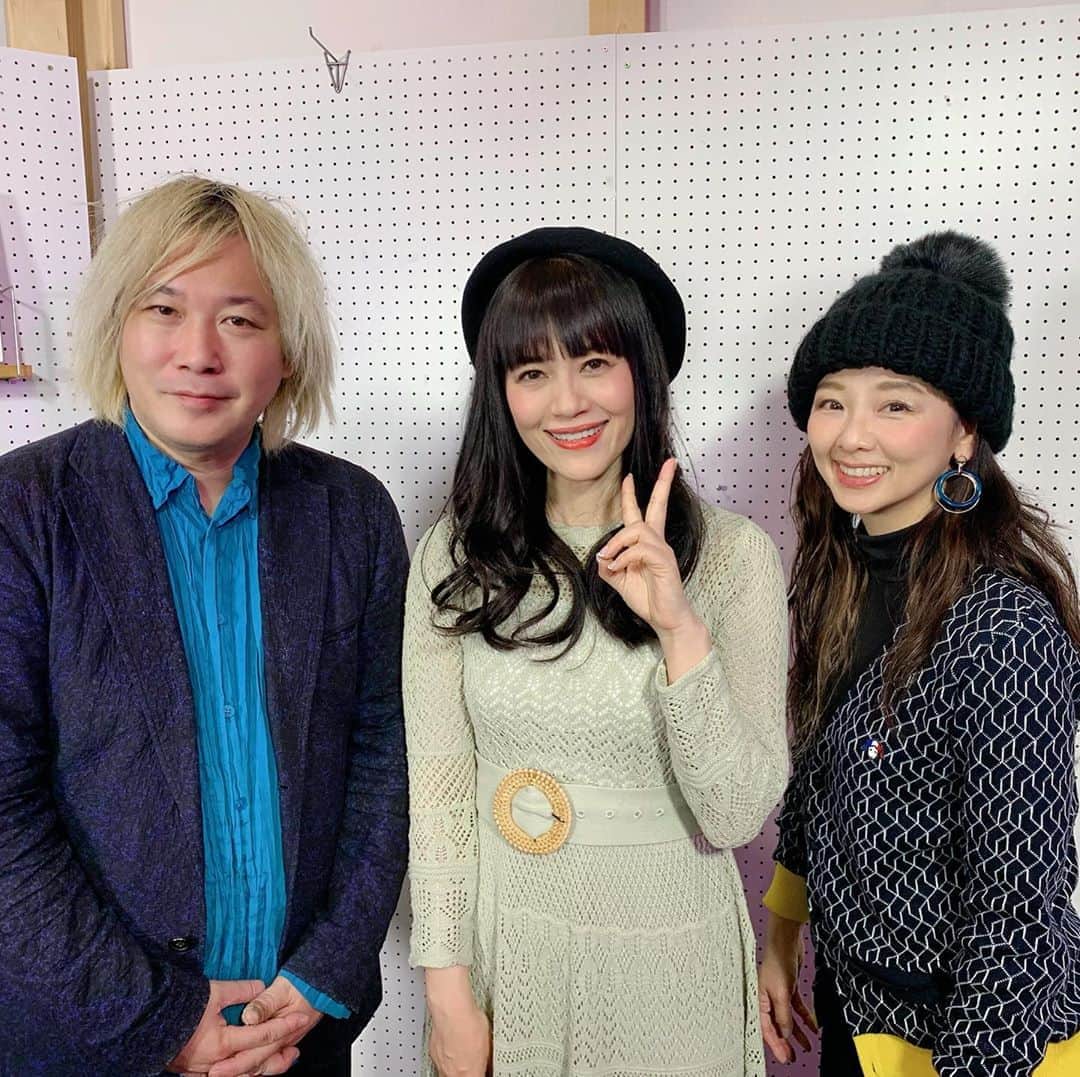 宍戸留美のインスタグラム：「#うちやえゆか  #oilinlife  #宍戸留美 #津田大介 #juns #junstv #YouTube #live #生配信 #music」