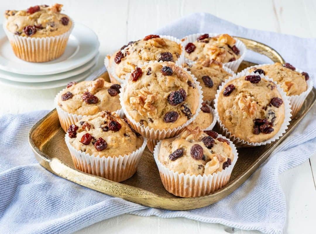 Dole Packaged Foods（ドール）のインスタグラム：「This #MuffinMonday, celebrate with our AM Raisin Muffins: the perfect grab-and-go breakfast to start your day with a little pep in your step!」