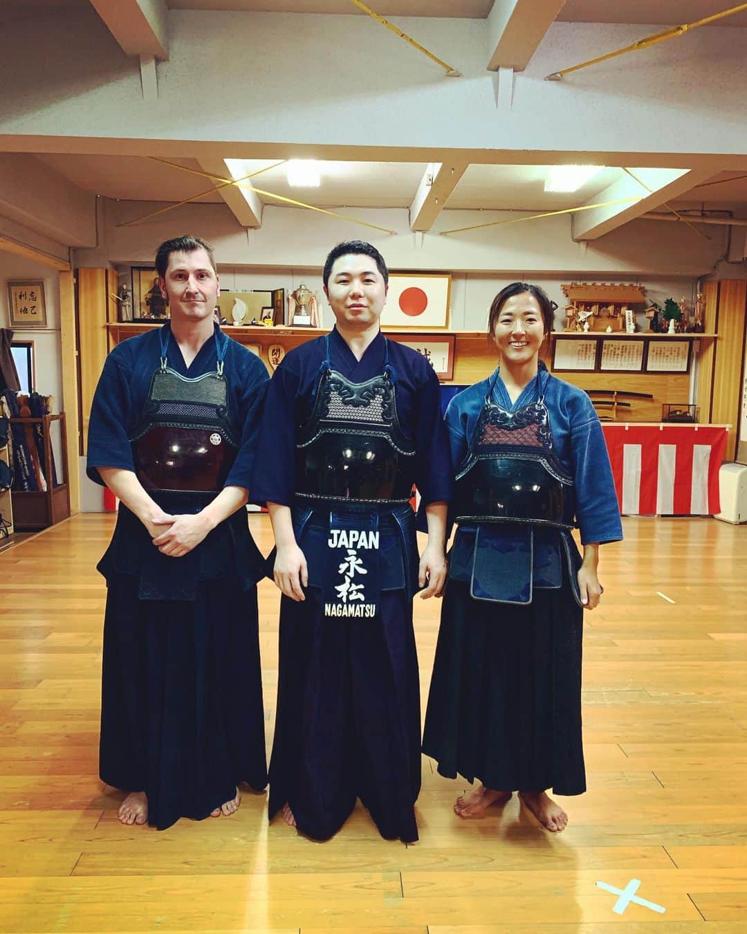 大儀見優季のインスタグラム：「For the first time we Took international Kendo class in Tokyo, he taught us basic of Kendo in English, was lots of fun! . .  Guess He is only one who can teach kendo in English in japan 🇯🇵😉 . . . The class was amazing for having experience for first time to learn Kendo. .  #samuraitrip #tokyotrip #kendo #剣道 #martialarts #武道 #東京観光」
